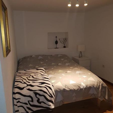 Central Apartment Мадрид Екстериор снимка
